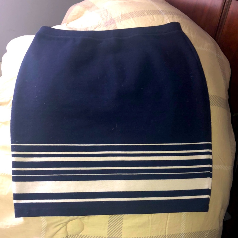 ☀️ Max Studio- Size M- Navy Blue Skirt